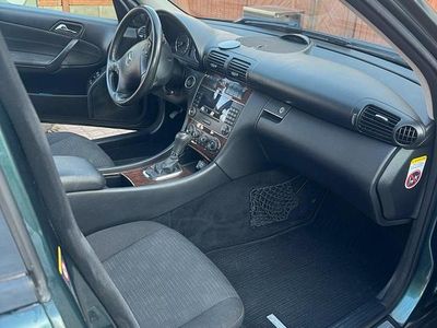 Mercedes C180