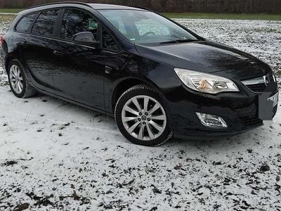 Gebraucht Opel Astra 140 PS (102 kW) 2012 Kombi