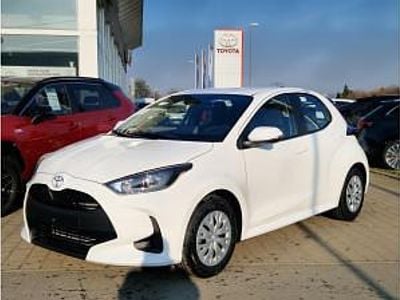 Neu Toyota Yaris Hybrid 92 PS (67 kW) 2026 Weiß (schneeweiß) Kleinwagen