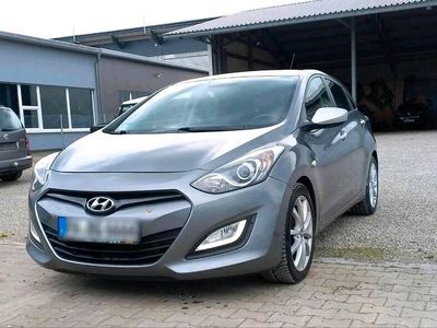 gebraucht Hyundai i30 CDTI, TÜV, TOP, model 2013