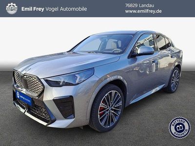 Neu BMW iX2 Performance 225 kW (306 PS) 2026 Grau SUV
