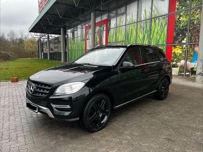 Gebraucht Mercedes ML250 204 PS (150 kW) 2013 Schwarz SUV