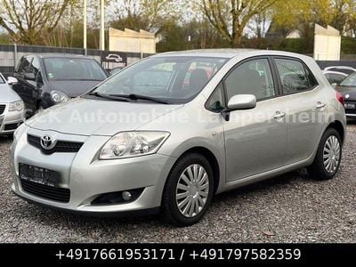Second-hand Toyota Auris Sol 126 CP (92 kW) 2007 Argintiu Hatchback