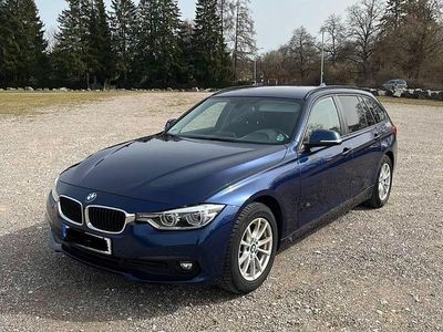 Gebraucht BMW 320 190 PS (139 kW) 2017 Blau Kombi