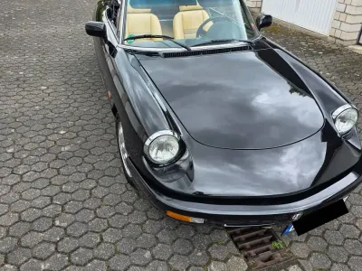 Gebraucht Alfa Romeo Spider 120 PS (88 kW) 1991 Schwarz Cabrio