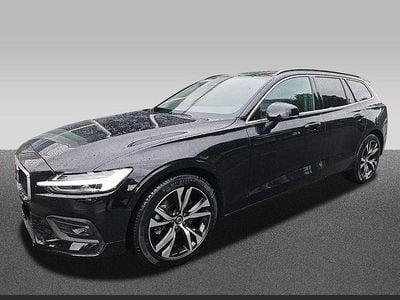 Gebraucht Volvo V60 Core 197 PS (144 kW) 2025 Schwarz Kombi