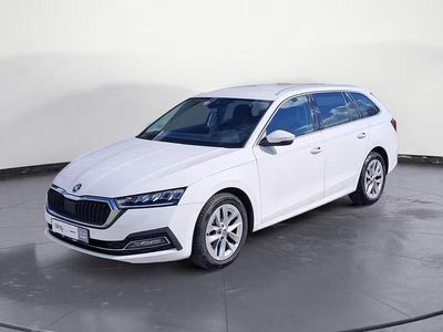 Usado Skoda Octavia Style 116 HP (85 kW) 2023 Branco Carrinha
