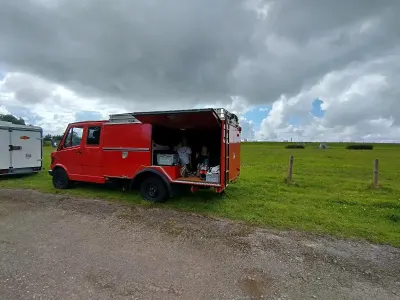 Usata Mercedes T1 105 CV (77 kW) 1993 Rosso Furgone