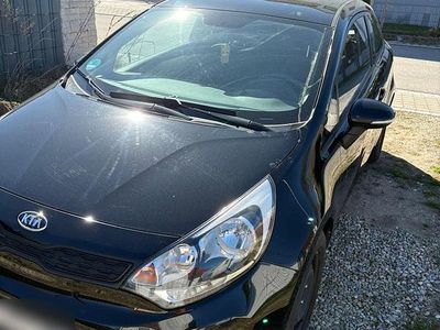 Gebraucht Kia Rio 75 PS (55 kW) 2013 Schwarz Limousine