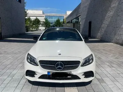 Gebraucht Mercedes C400 AMG line 333 PS (244 kW) 2018 Weiß