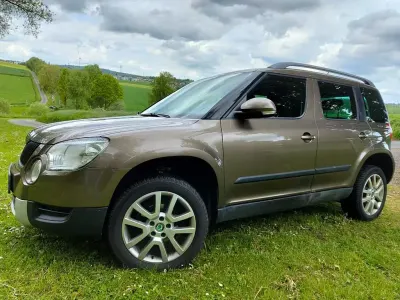 Używany Skoda Yeti Plus Edition 110 KM (80 kW) 2013 Brązowy SUV