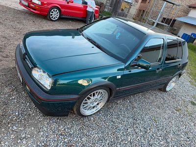 Second-hand VW Golf III 174 CP (127 kW) 1993 Verde Berlinǎ
