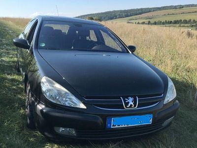 Peugeot 607