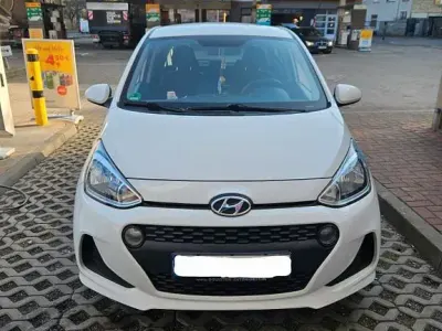 Gebraucht Hyundai i10 67 PS (49 kW) 2017 Weiß Kleinwagen