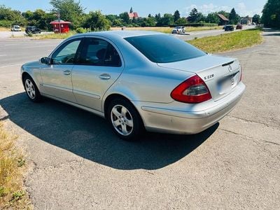 Mercedes E220