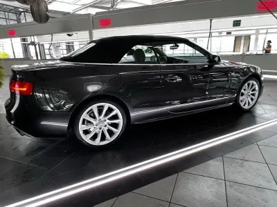 Używany Audi A5 Cabriolet Sport 177 KM (130 kW) 2014 Szary Kabriolet
