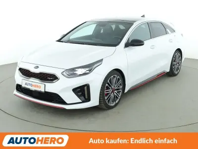 Używany Kia Ceed GT 204 KM (150 kW) 2020 Biały Hatchback