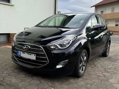 Gebraucht Hyundai i20 Space 90 PS (66 kW) 2018 Schwarz Limousine
