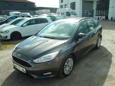 Usata Ford Focus 125 CV (91 kW) 2015 Grigio Station wagon