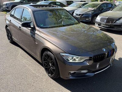 Gebraucht BMW 320 Comfort Edition 184 PS (135 kW) 2011 Grau Limousine