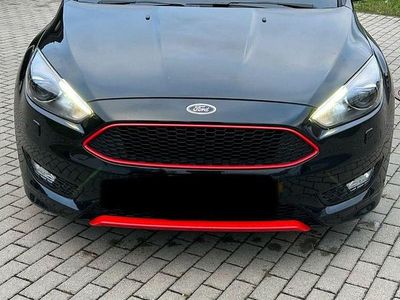 Gebraucht Ford Focus ST-Line 150 PS (110 kW) 2016 Schwarz Kombi