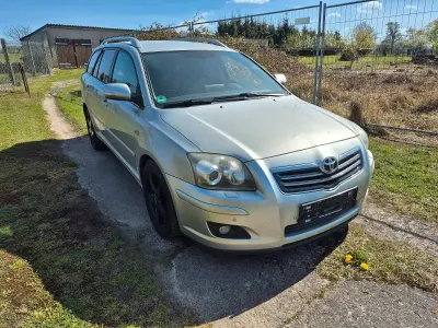 Gebraucht Toyota Avensis 177 PS (130 kW) 2006 Beige Kombi