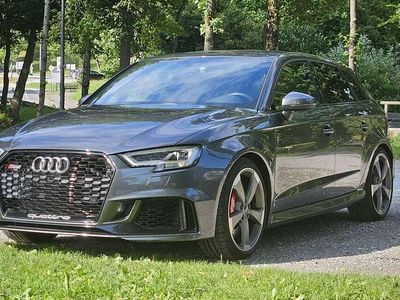 Second-hand Audi RS3 Sportback 400 CP (294 kW) 2017 Gri Hatchback
