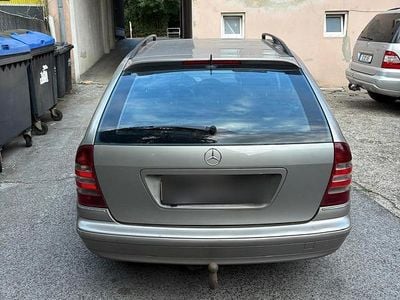 Mercedes C200