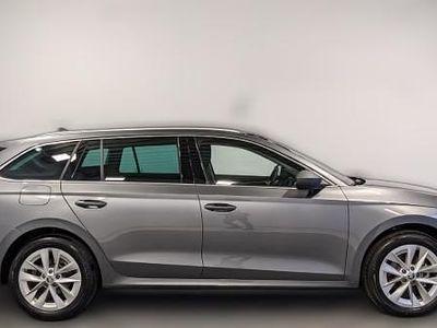 Metallic Gebraucht 2024 Skoda Octavia Style Kombi | 29.580 € (Fairer Preis)