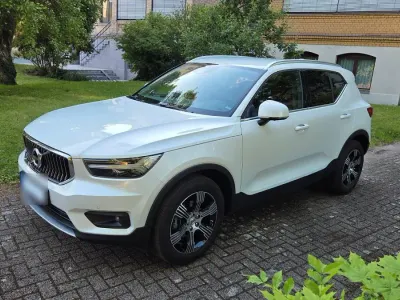 Gebraucht Volvo XC40 Inscription 163 PS (119 kW) 2019 Weiß SUV