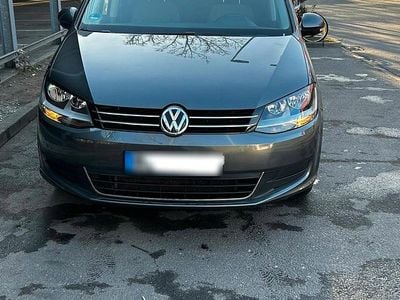 Gebraucht VW Sharan 150 PS (110 kW) 2015 Grau Van / Kleinbus