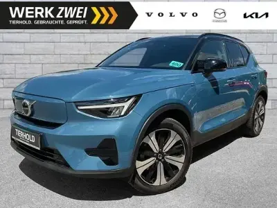 Gebraucht Volvo XC40 Plus 169 kW (231 PS) 2023 Fjord blue metallic SUV