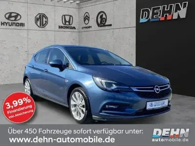 Usata Opel Astra Innovation 150 CV (110 kW) 2015 Blu Berlina