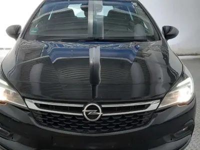 Gebraucht Opel Astra Business 136 PS (100 kW) 2017 Onyx schwarz Kombi