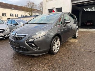 Grau Gebraucht 2012 Opel Zafira Tourer Van / Kleinbus | 4.990 € (Guter Preis)