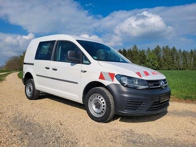 Begagnad VW Caddy 122 HK (89 kW) 2017 Vit Minibuss