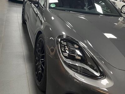 Porsche Panamera 4S