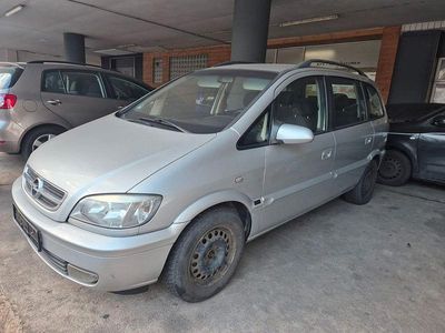 Gebraucht Opel Zafira Elegance 125 PS (91 kW) 2004 Silber Van / Kleinbus