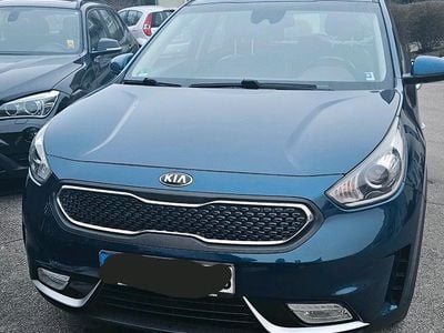 Blau Gebraucht 2018 Kia Niro Vision SUV | 13.900 € (Fairer Preis)