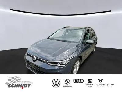 Gebraucht VW Golf VIII Life 131 PS (96 kW) 2022 Grau Kombi