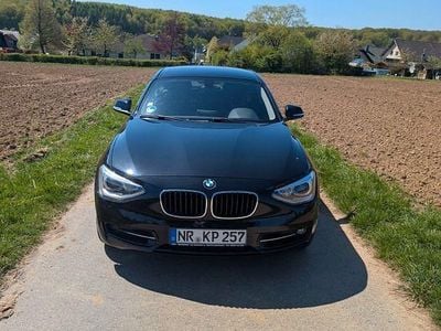Gebraucht BMW 118 Sport Line 170 PS (125 kW) 2013 Schwarz Kleinwagen