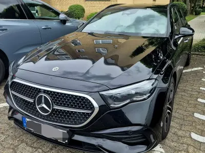Gebraucht Mercedes E300 Exclusive 197 PS (144 kW) 2024 Kombi