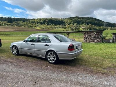 Mercedes C180