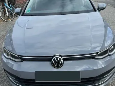 Gebraucht VW Golf VIII Move 131 PS (96 kW) 2023 Grau Limousine