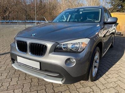 Grau Gebraucht 2011 BMW X1 SUV | 9.999 € (Teuer)