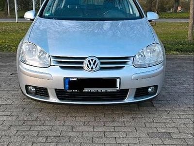 Usata VW Golf V 75 CV (55 kW) 2007 Argento Berlina