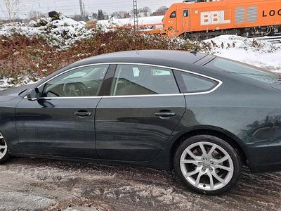 Grün Gebraucht 2010 Audi A5 Limousine | 5.500 €