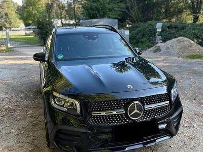 Second-hand Mercedes GLB250 AMG line 224 CP (164 kW) 2021 Negru SUV