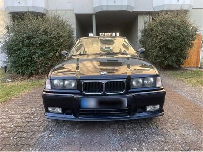 Second-hand BMW 318 M Sport 140 CP (102 kW) 1995 Negru Coupe