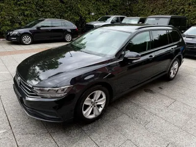 Gebraucht VW Passat 150 PS (110 kW) 2022 Schwarz Kombi